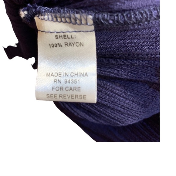 Joy Joy blue peasant blouse with embroidered detail size medium - Picture 6 of 7